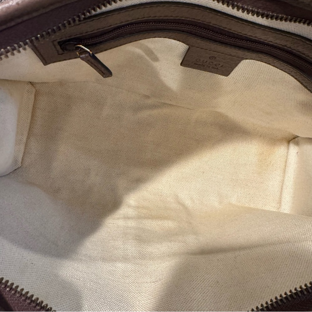 Gucci Clutch - Picture 13 of 15